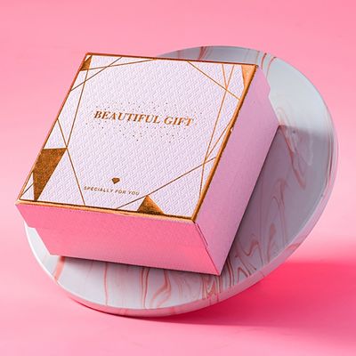 Delicatedのアート ペーパーのハンドメイドの石鹸の化粧品のためのふたが付いている堅いギフト用の箱