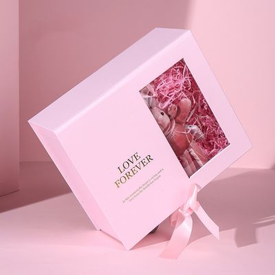 リボンが付いている注文のフラット パックの磁気ギフト用の箱のピンクのペーパー