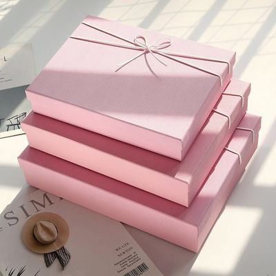 倍数は堅いペーパー ギフト用の箱を着色する