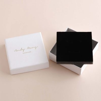 多目的白い注文の宝石類のギフト用の箱、ふたおよびベース ボックス9x9x3.5cm