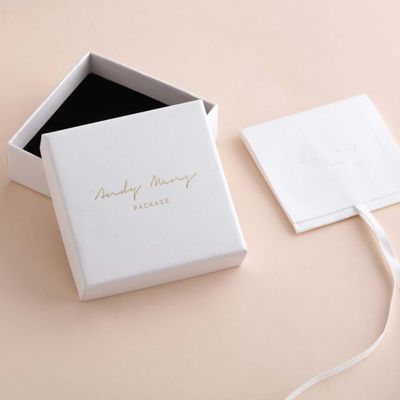 多目的白い注文の宝石類のギフト用の箱、ふたおよびベース ボックス9x9x3.5cm